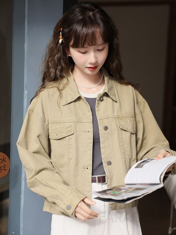 여성 오버핏 루즈 데님 자켓 캐주얼한 스타일의 데일리 아우터 겨울철 활용도 높은 따뜻한 착용감의 여성용 청재킷 - 상세 이미지 4