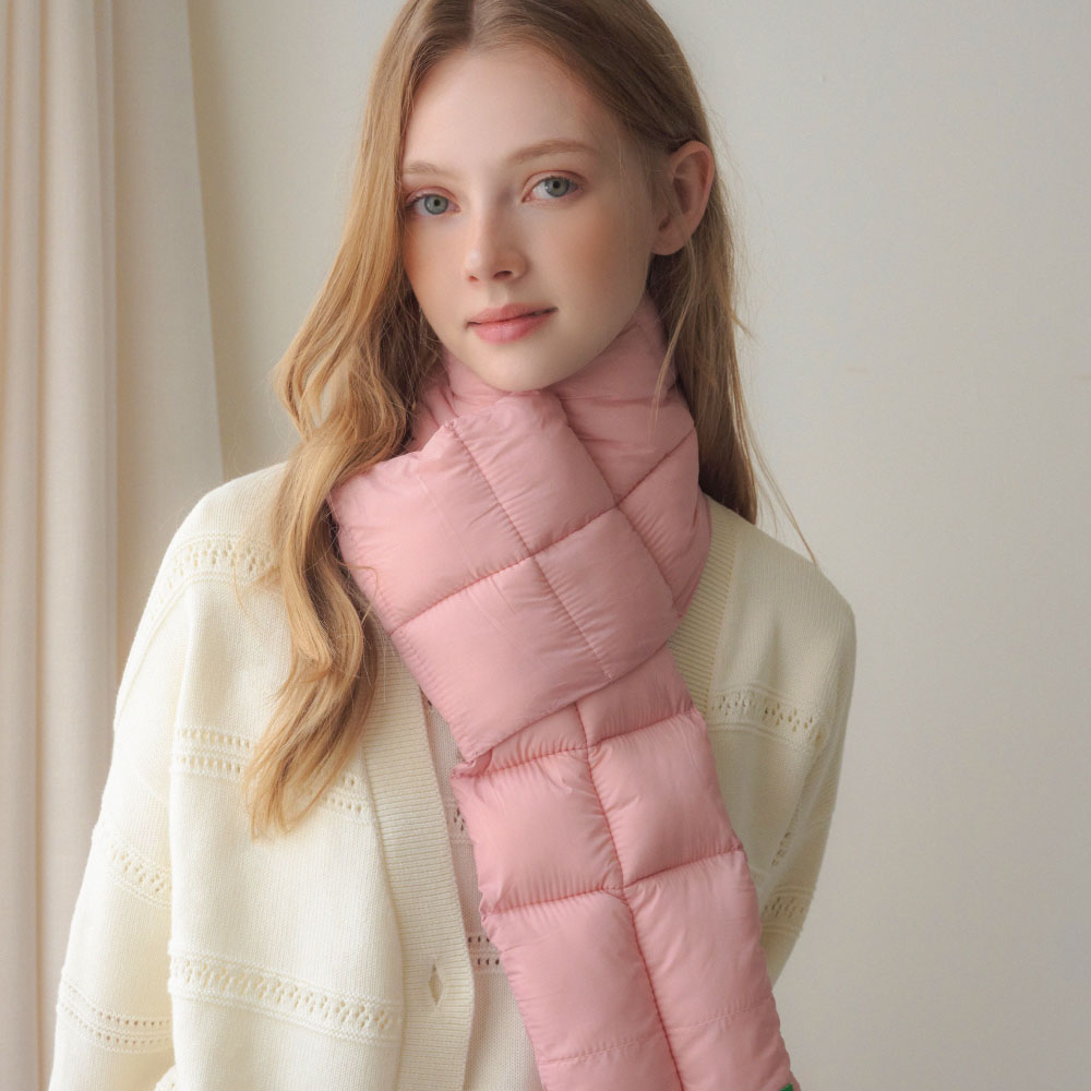 베네통 비비드 폴딩 패딩 머플러