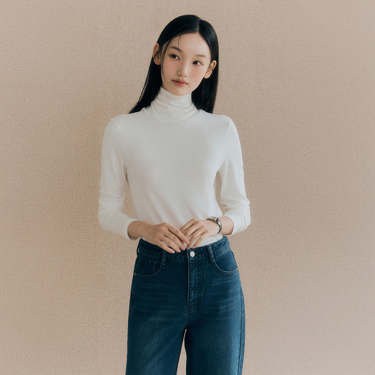 [N배송] 로엠 올데이 텐셀 터틀넥 티셔츠 RMLWF4TR14 제품 이미지