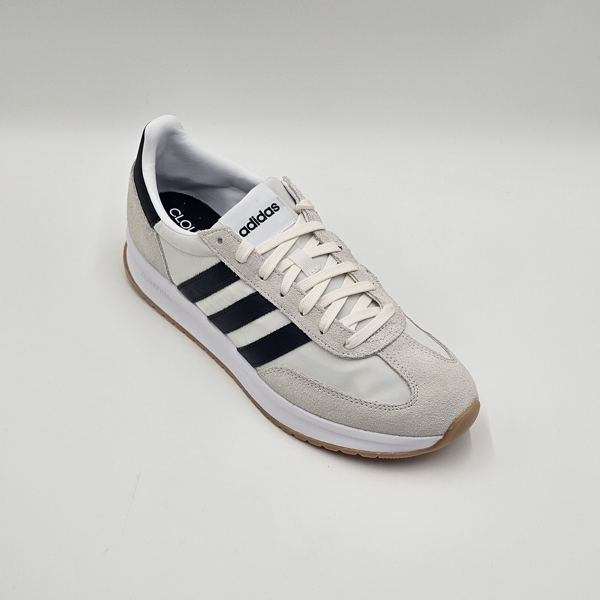 [국내매장판] 아디다스 남여공용 런닝화 데일리 슈즈 커플 중고등학생 RUN 운동화 화이트블랙(런70S), 260