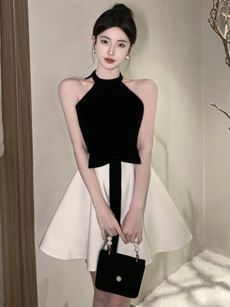 미니원피스 배색 하이웨스트 홀터넥 모임룩 오프숄더 민소매 여리여리 럭셔리 여성 모임룩 블랙 앤 화이트 패치워크 S - 상세 이미지 3