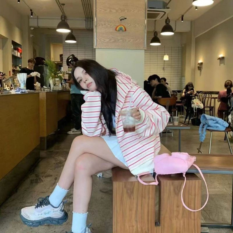 여성용 얇은 코튼 자수 후드 집업 스웨트셔츠 가을 데일리 스타일 편안한 착용감 캐주얼한 분위기와 모던한 디자인으로 멋스러운 외출용 - 상세 이미지 5