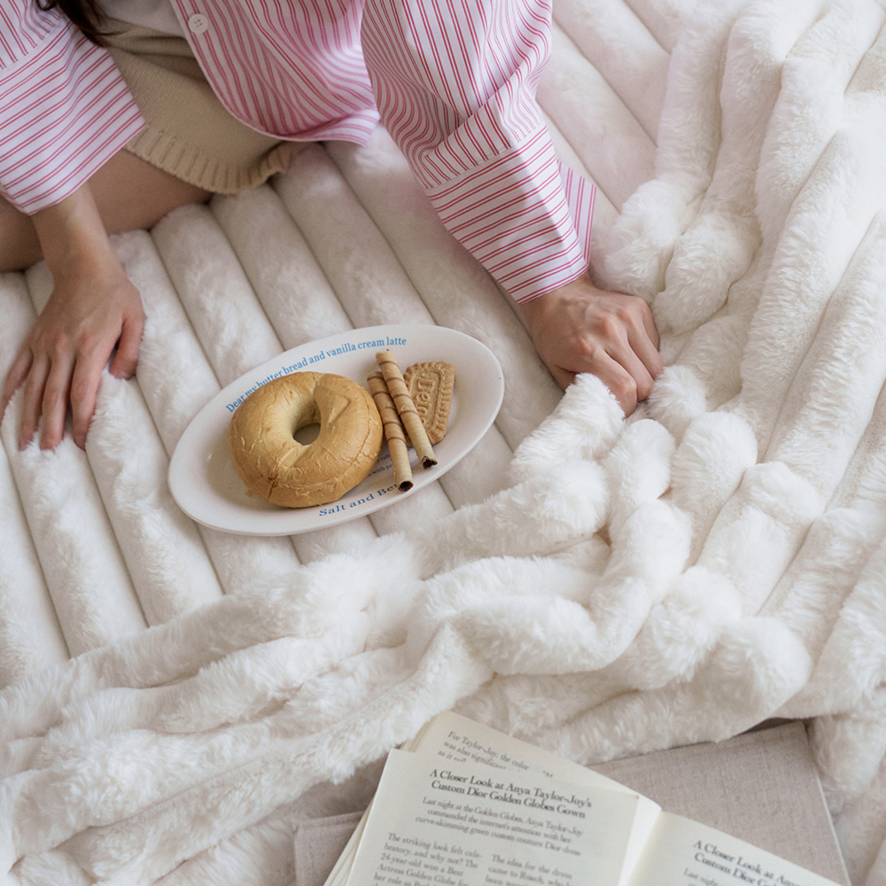 몽글몽글 소프티 밍크 라떼 블랭킷 겨울 극세사 이불 담요 침구 쇼파 덮개 100x160