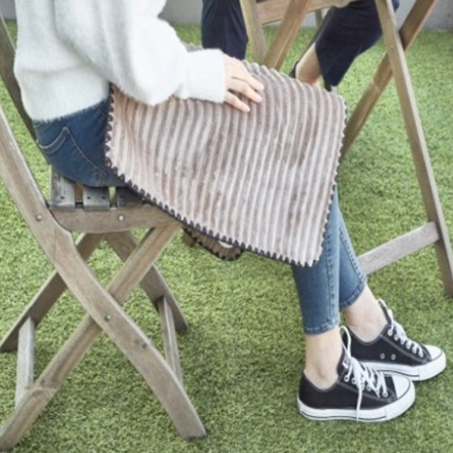 이바요 220V 보조배터리 전기장판 시거잭 전기매트 - 상품 이미지