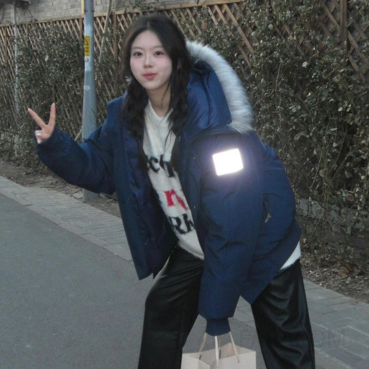 여성 루즈핏 후드 퍼 트리밍 두툼한 솜 충전재 패딩 파카 점퍼 겨울 재킷 아우터 따뜻한 방한 코디 - 상세 이미지 2