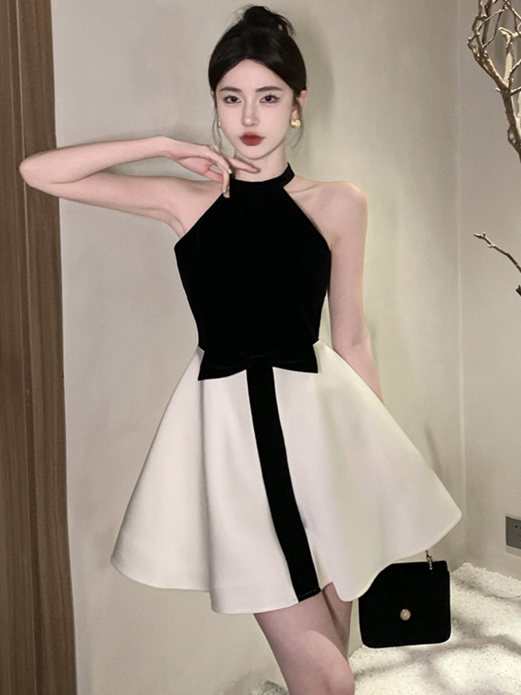 미니원피스 배색 하이웨스트 홀터넥 모임룩 오프숄더 민소매 여리여리 럭셔리 여성 모임룩 블랙 앤 화이트 패치워크 S - 상세 이미지 5