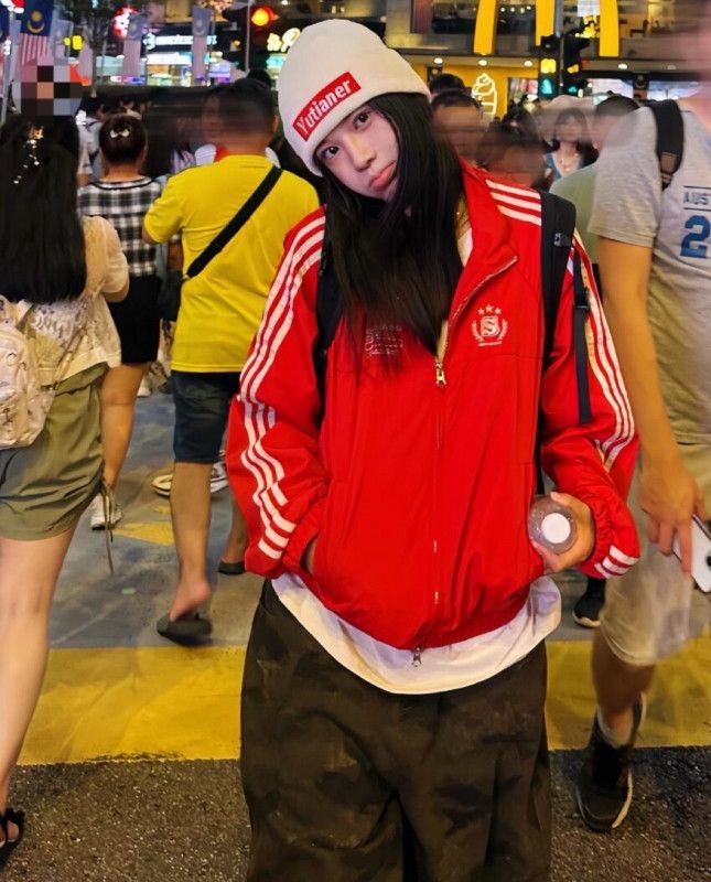 가을 간절기 여성 자켓 두꺼운 오리지널 원단 활용 고급스러운 스타일 따뜻한 착용감 데일리 룩 네이비 컬러 모직 재킷 - 상품 이미지