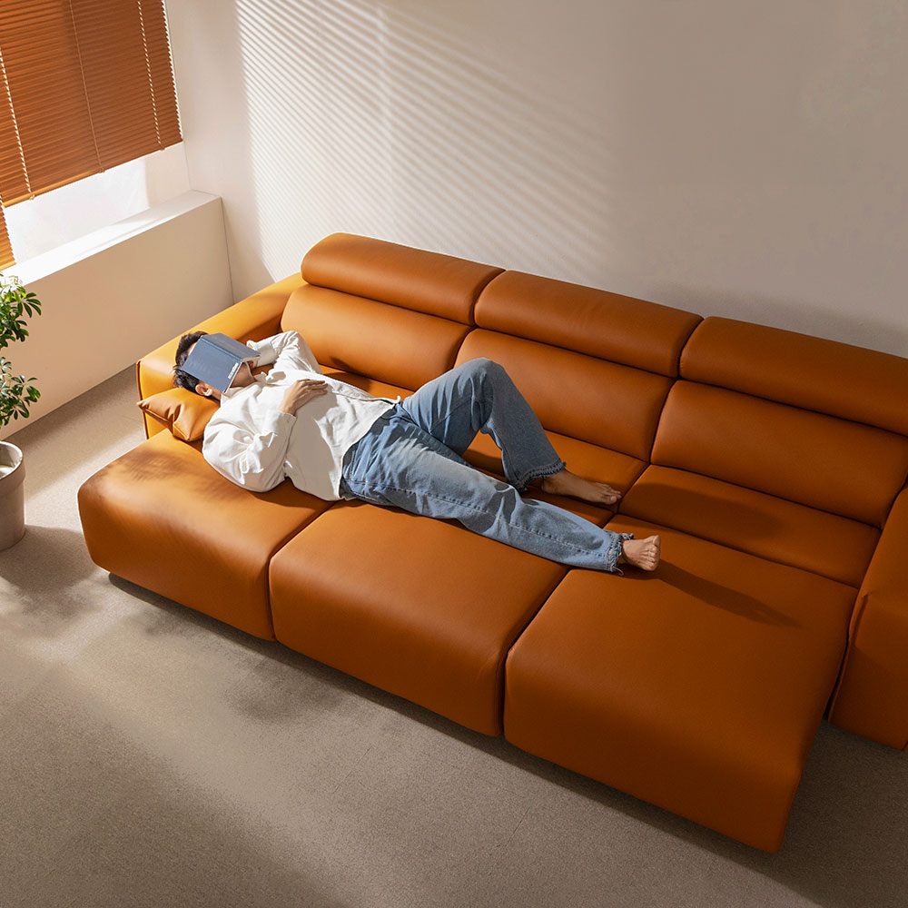 장인가구 조디 제로월 4인용 모션 전동 슬라이딩 슬라이드 무빙 가죽 리클라이너 확장형 소파
