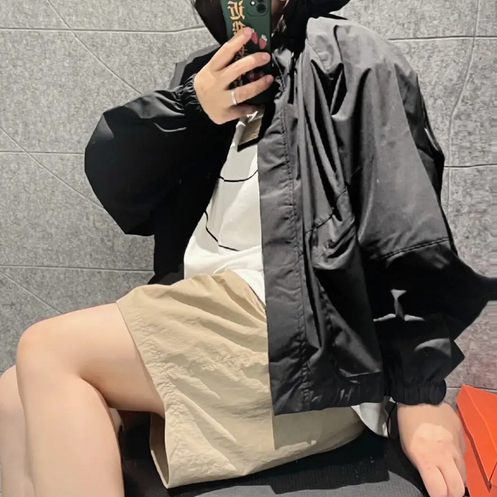 나이키 우먼즈 스톰핏 스위프트 러닝 바람막이 블랙 FB7493-010 - 상품 이미지