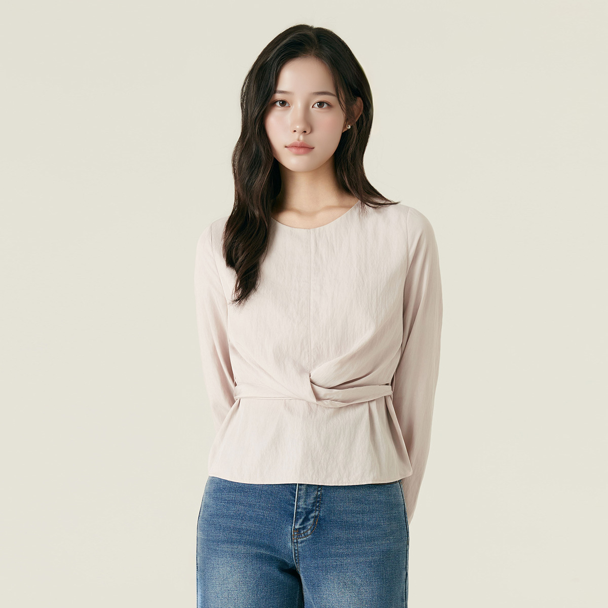 로엠 랩 디테일 블라우스 RMBLF49RT4 - 메인 이미지
