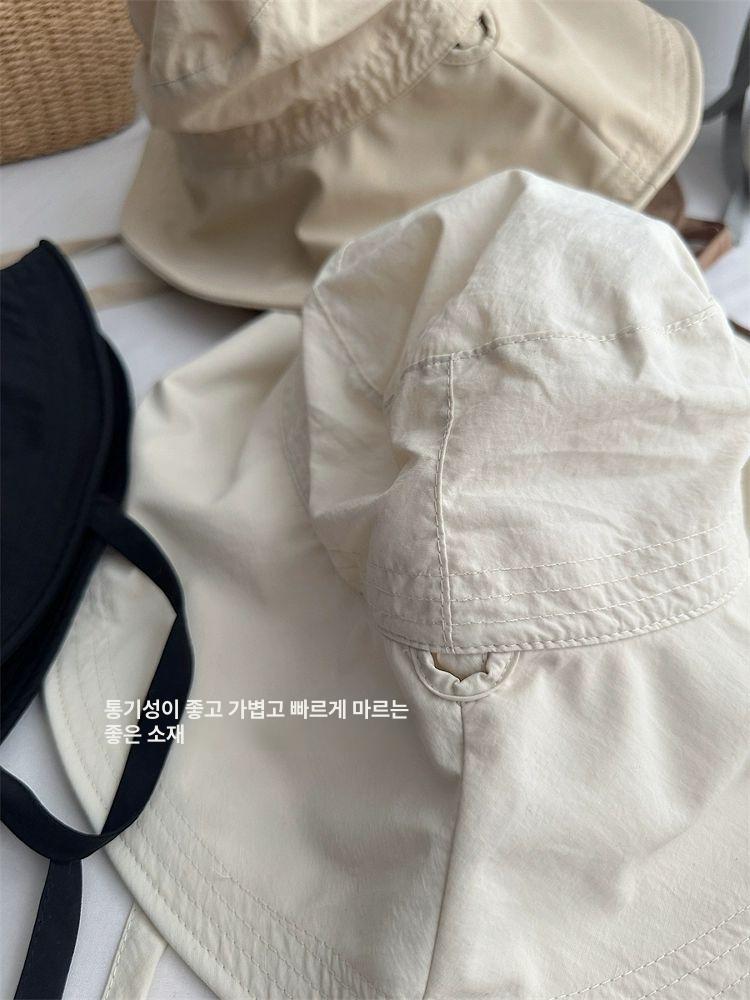 넓은챙모자 투웨이 스트랩 자외선차단 대챙 햇빛차단 턱끈 와이어 밀짚 벙거지모자 챙넓은 베이지 스트랩 장식 대형 챙 스타일 - 상세 이미지 4