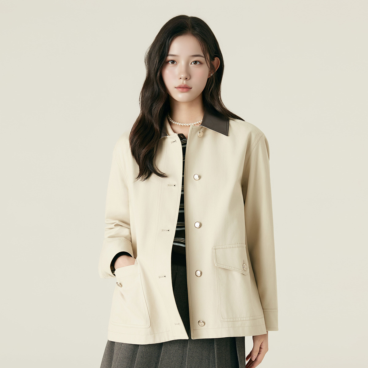 로엠 미디 카라 배색 워크 자켓 RMJPF4TR12 - 상품 이미지