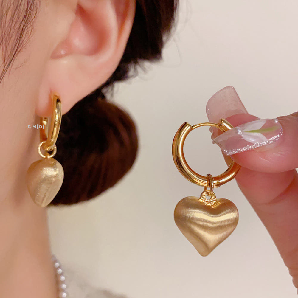 14K 빅 하트 원터치 귀걸이 러블리 골드 메탈 볼드 이어링 - 상품 이미지