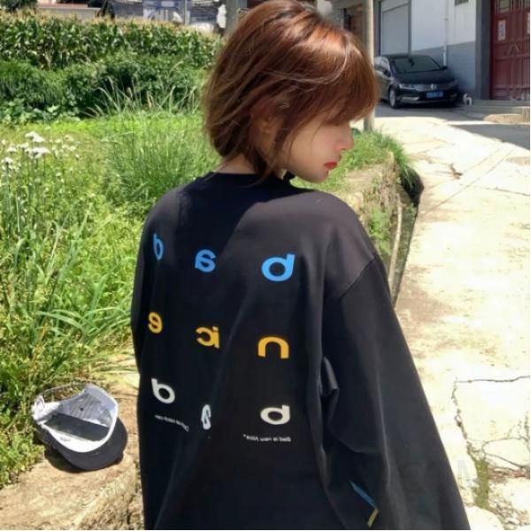 여성 긴팔 티셔츠 순면 가을 프린팅 라운드 편안한 착용감 캐주얼 스타일 데일리룩 레이어드 활용도 높은 디자인 - 상품 이미지