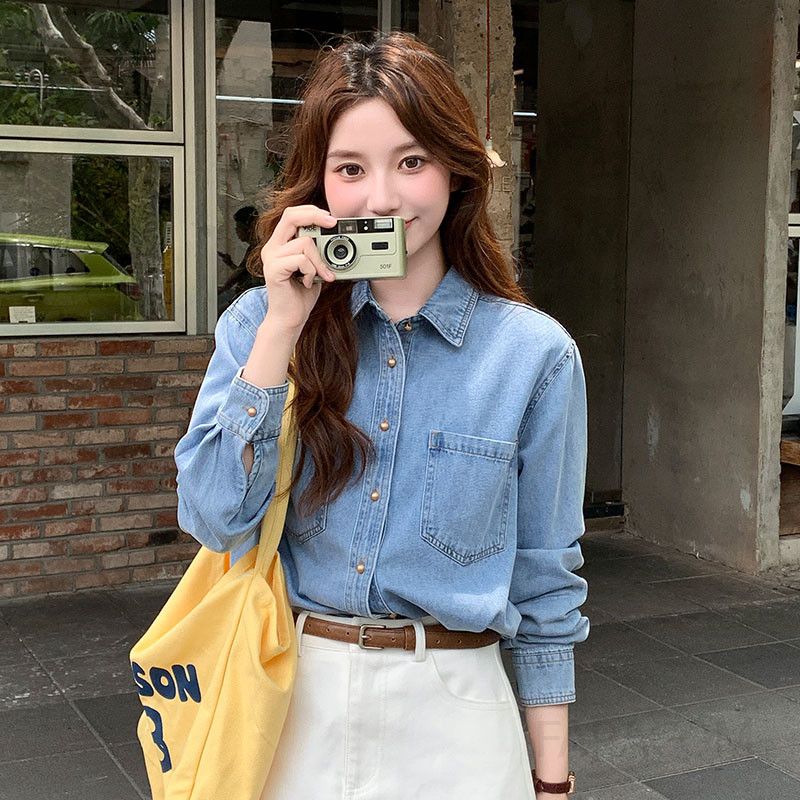 여성용 루즈핏 데님 셔츠 봄 가을 레이어드 스타일 홍콩 레트로 감성 긴팔 청남방 캐주얼하면서도 세련된 코디 아이템으로 활용도 높은 탑 - 상품 이미지