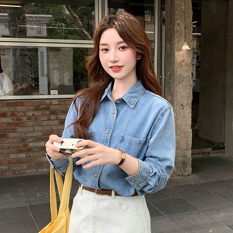 여성용 루즈핏 데님 셔츠 봄 가을 레이어드 스타일 홍콩 레트로 감성 긴팔 청남방 캐주얼하면서도 세련된 코디 아이템으로 활용도 높은 탑 - 상세 이미지 2