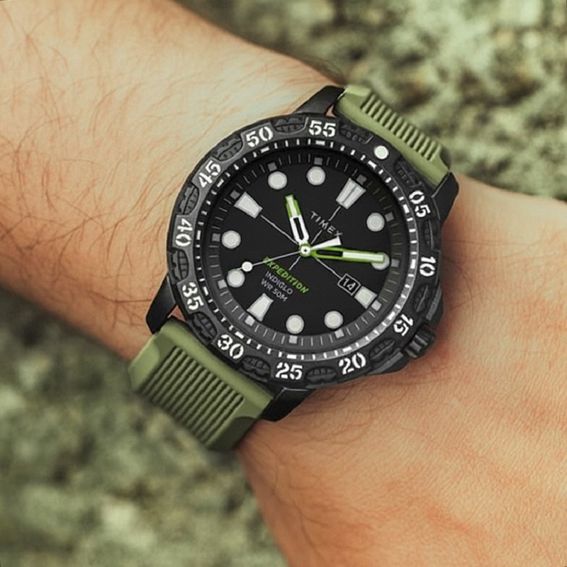 타이맥스 익스페디션 남자 아웃도어 손목시계 갤러틴 44mm 데이트 방수 시계 그린 블랙 - 상품 이미지