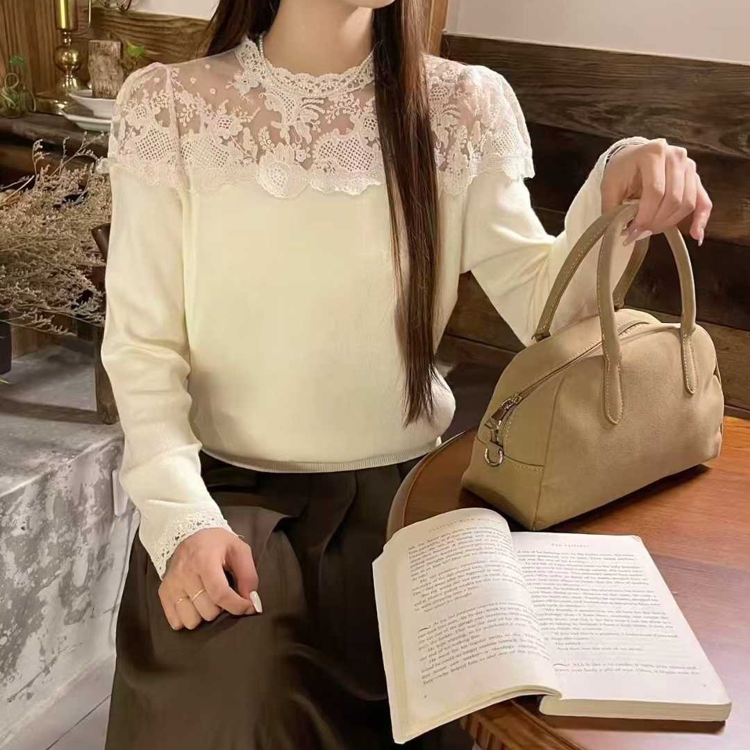 플라워자수 숄더시스루 긴팔숏니트티 페미닌 레이스 망사 니트블라우스 페미닌 럭셔리룩 이미지 6