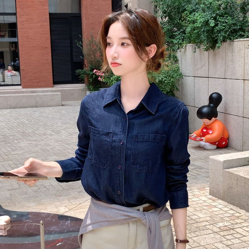 여성용 루즈핏 데님 자켓 봄 가을 레이어드 스타일 오버핏 청셔츠 캐주얼한 착용감과 편안함을 제공하는 데일리 아우터 - 상세 이미지 3