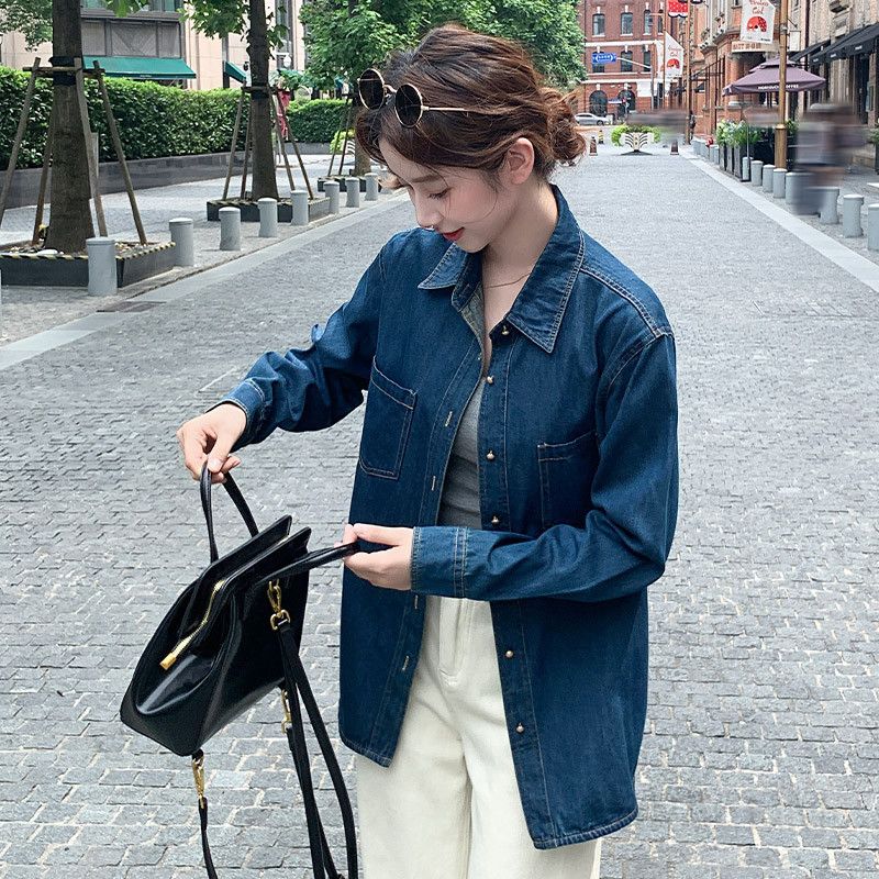 여성용 루즈핏 데님 셔츠 봄 가을 레이어드 스타일 홍콩 레트로 감성 긴팔 청남방 캐주얼하면서도 세련된 코디 아이템으로 활용도 높은 탑 - 상세 이미지 5