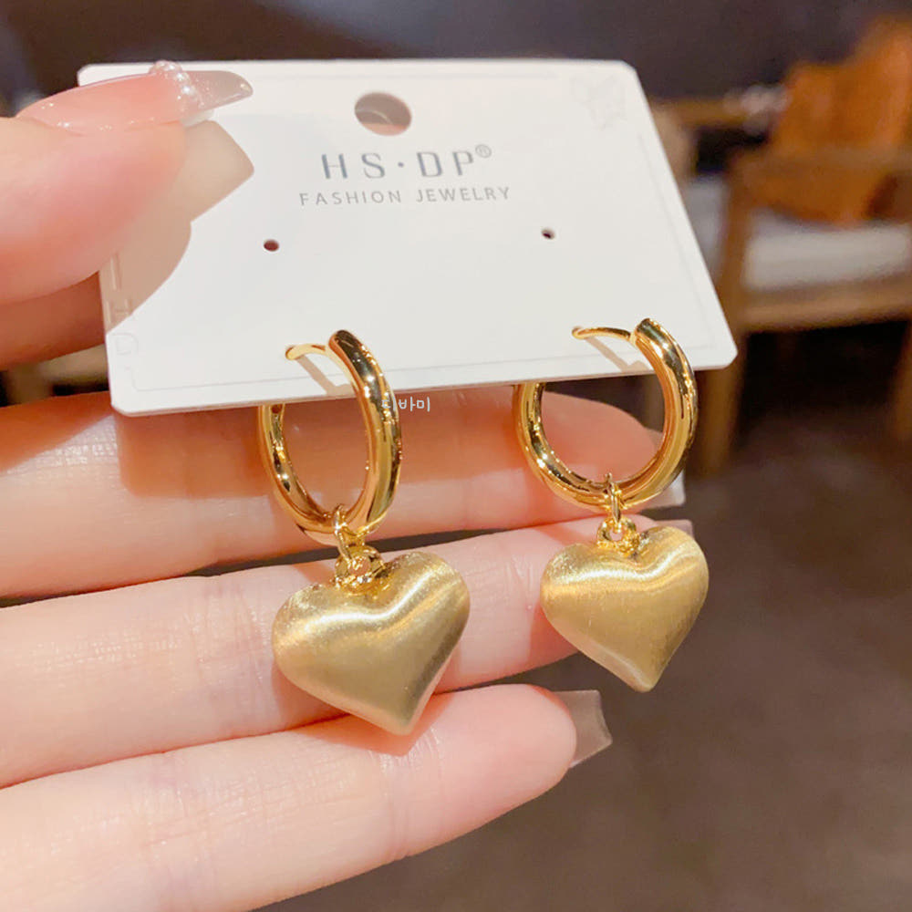 14K 빅 하트 원터치 귀걸이 러블리 골드 메탈 볼드 이어링 - 상세 이미지 2