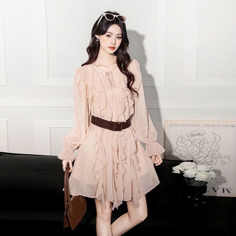 가을 여성 긴팔 롱원피스 A라인 스타일 벨티드 드레스 기모 소재로 따뜻한 착용감 데일리룩 및 하객룩으로 적합한 클래식한 디자인 - 상세 이미지 3