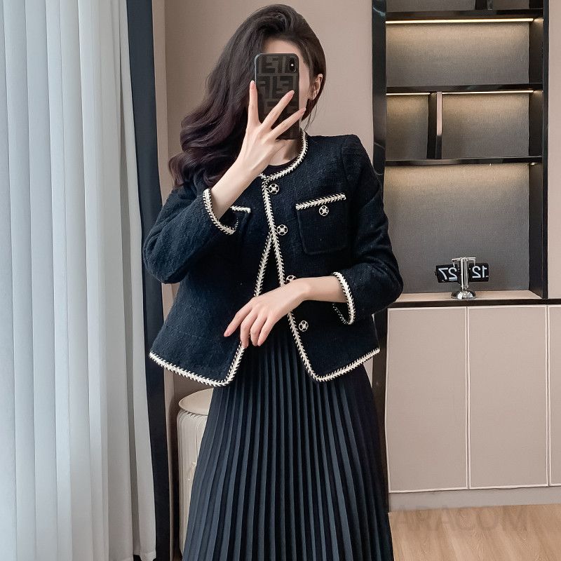 가을 여성 패션 프랑스 스타일 블랙 노카라 재킷 슬림핏 고급스러운 디자인 간절기용 활용도 높은 스타일리시한 짧은 자켓 - 상세 이미지 2