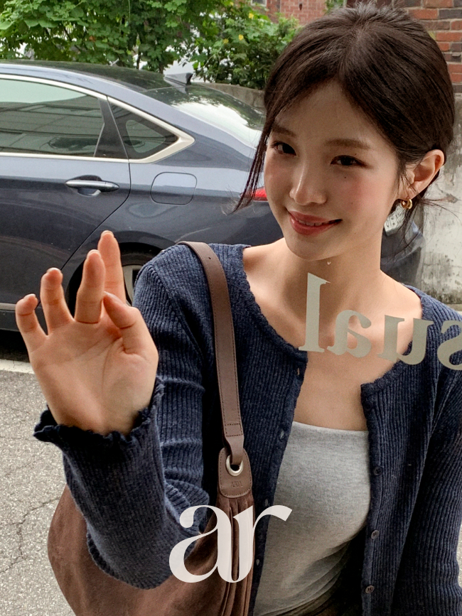 엘디아 물결 트리밍 라운드넥 슬림 골지 가디건 cd3486 - 상세 이미지 2