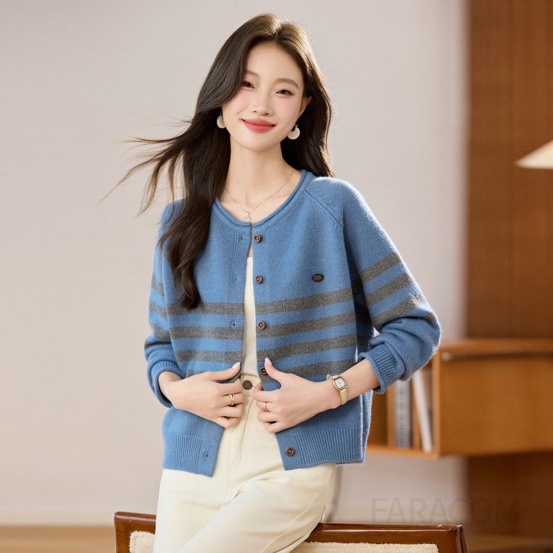 스트라이프 여성 루즈핏 니트가디건 가을 초겨울 아우터웨어 세련된 스타일 도톰한 착용감 데일리 패션 재킷 모던한 디자인 - 상품 이미지