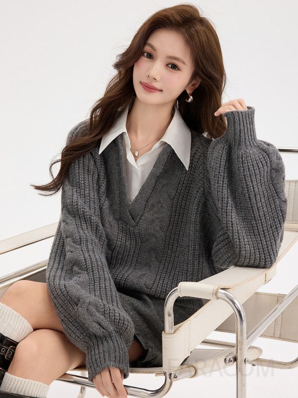 여성 오버핏 브이넥 니트 스웨터 가을 겨울 두꺼운 따뜻한 착용감 데일리 스타일 대학 감성 캐주얼 룩 고급스러운 디자인 편안한 외출용 - 상세 이미지 4