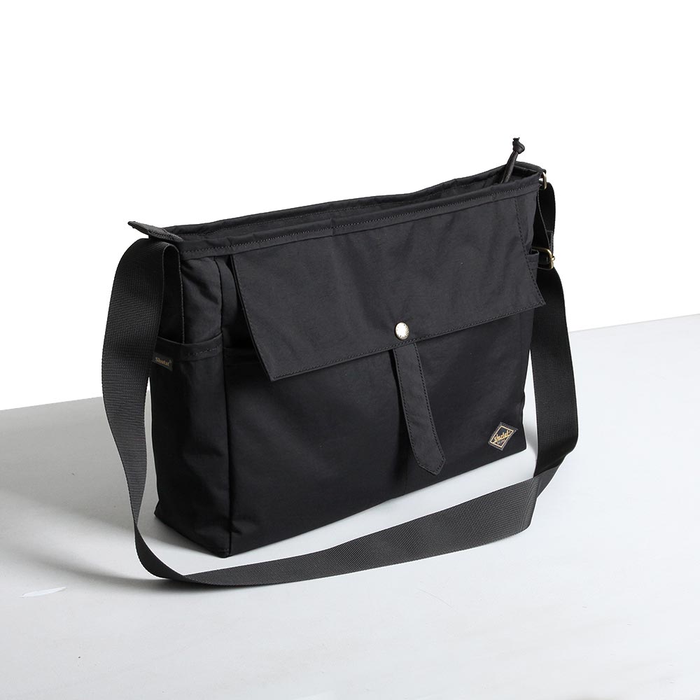 슈타트 메트로필드 블랙 남자 크로스백 메신저백 여행용 서류 가방