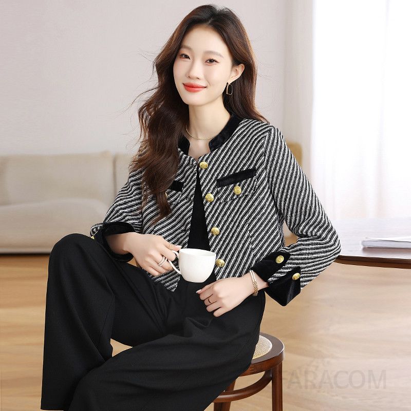 스트라이프 노카라 여성 자켓 가을 겨울 모직 스타일 간절기용 따뜻한 착용감의 트렌디한 숏 재킷 데일리룩으로 활용도 높은 스타일리시한 디자인 - 상세 이미지 3