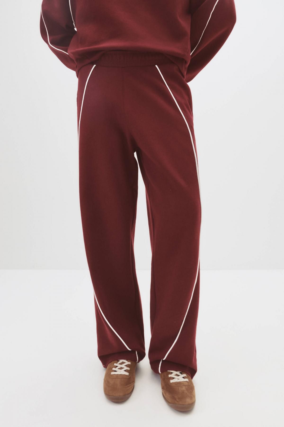 풀앤베어 테크니컬 버건디 파이핑 조거 팬츠 7675/358 MAROON - 상품 이미지