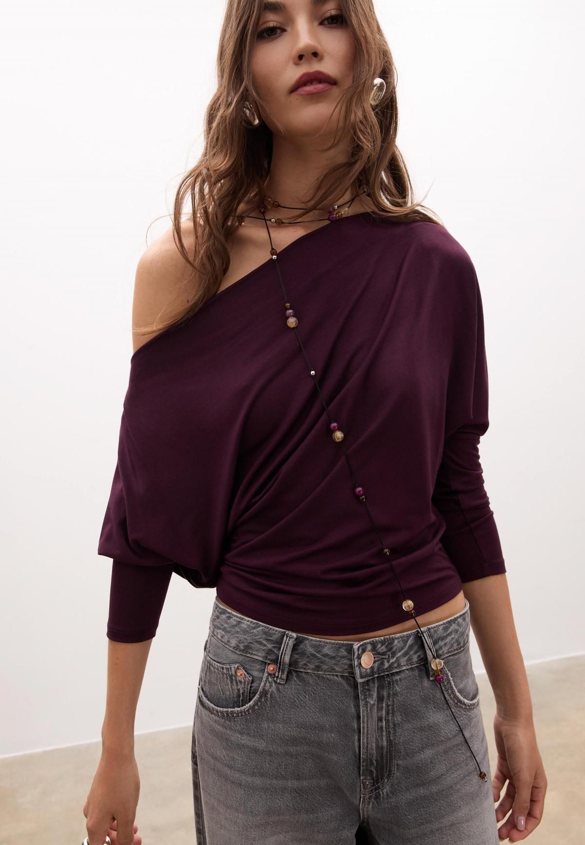 스트라디바리우스 모달블렌드 루즈핏 비대칭넥 긴팔 티셔츠 6681/966 PURPLE - 상세 이미지 4