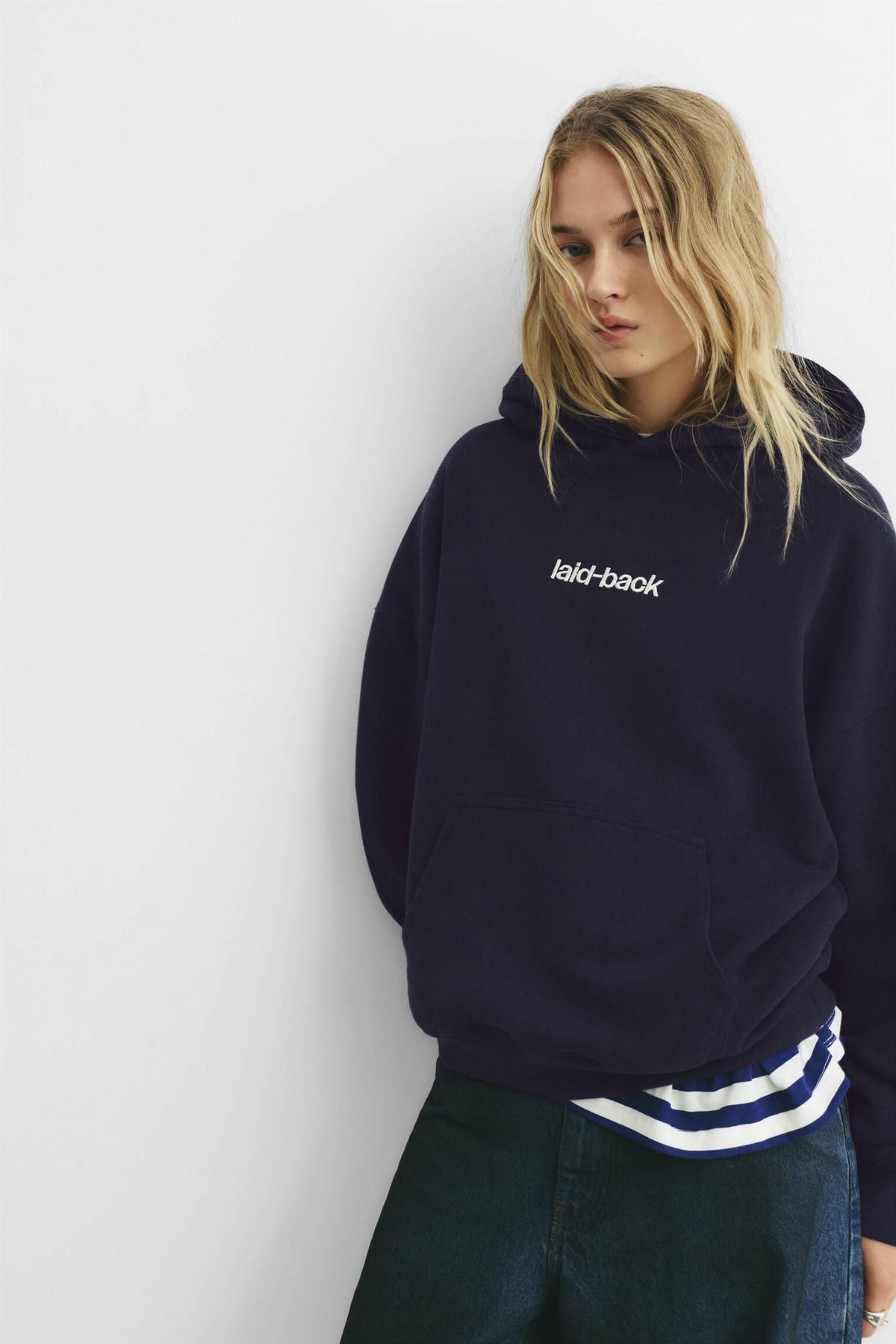 풀앤베어 캐주얼 블루 코튼블렌드 슬로건 후드티 7560/326 NAVY - 상세 이미지 2