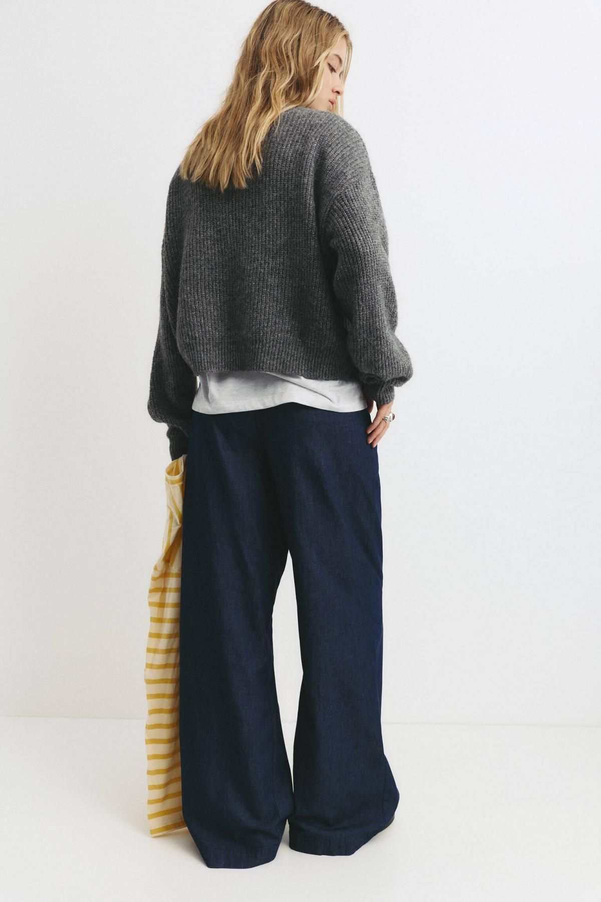 풀앤베어 소프트 텍스쳐 라운드넥 니트 스웨터 7550/336 ANTHRACITE GREY - 상세 이미지 3