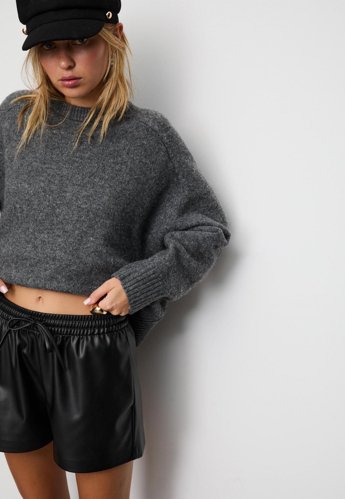 스트라디바리우스 레더 이펙트 데일리 스트링 밴딩 반바지 4912/525 BLACK - 상세 이미지 5