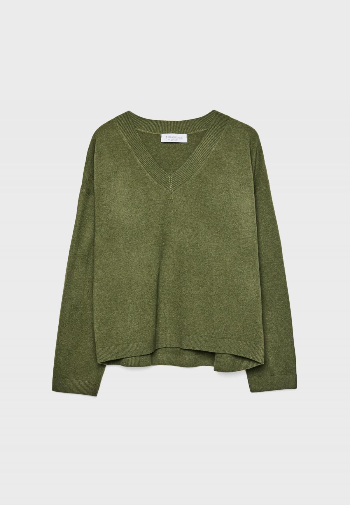 스트라디바리우스 소프트터치 브이넥 니트 스웨터 5036/465 OLIVE GREEN - 상품 이미지