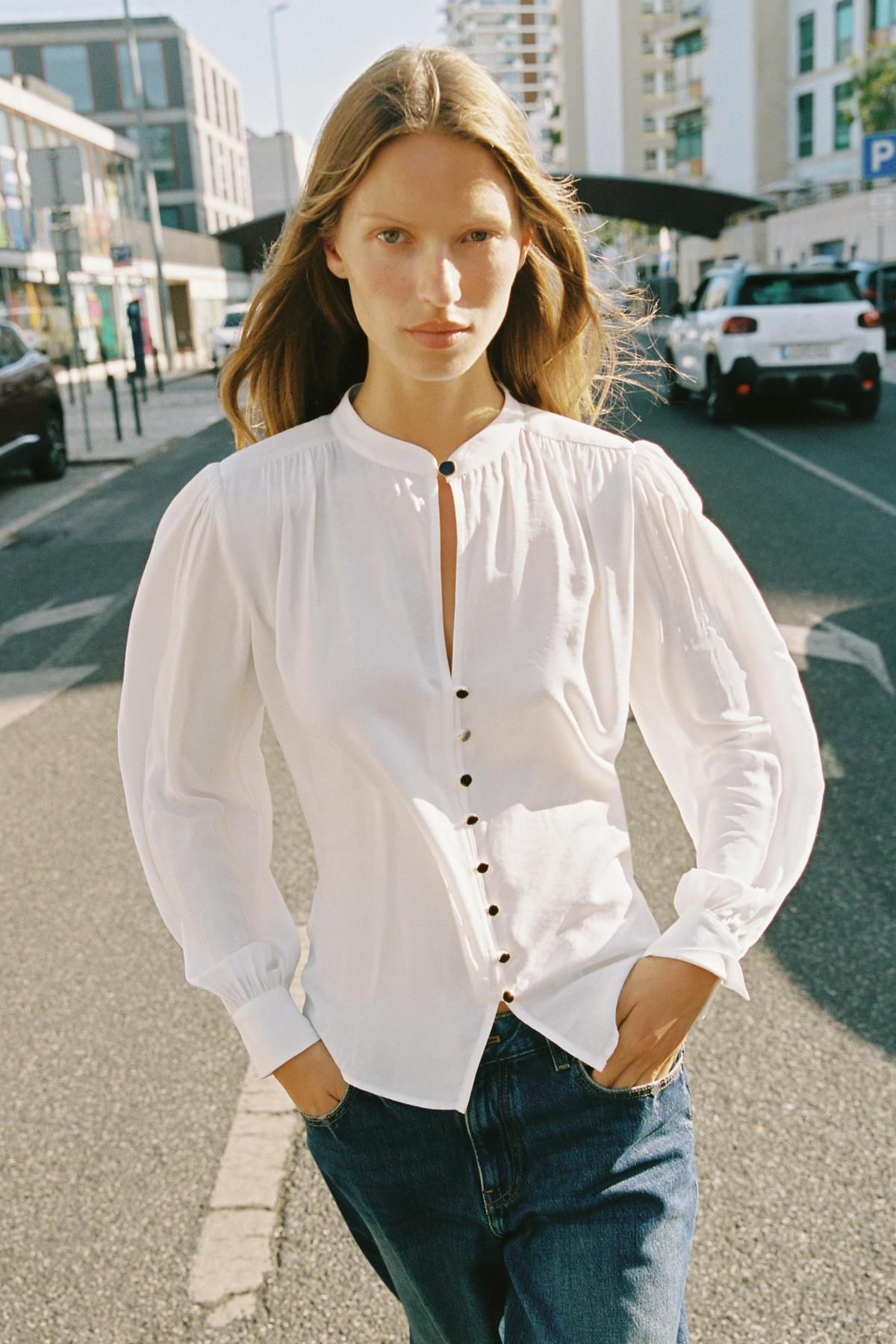 자라 어깨패드 라운드넥 테크니컬 긴팔 셔츠 8715/866 OYSTER-WHITE - 상세 이미지 2