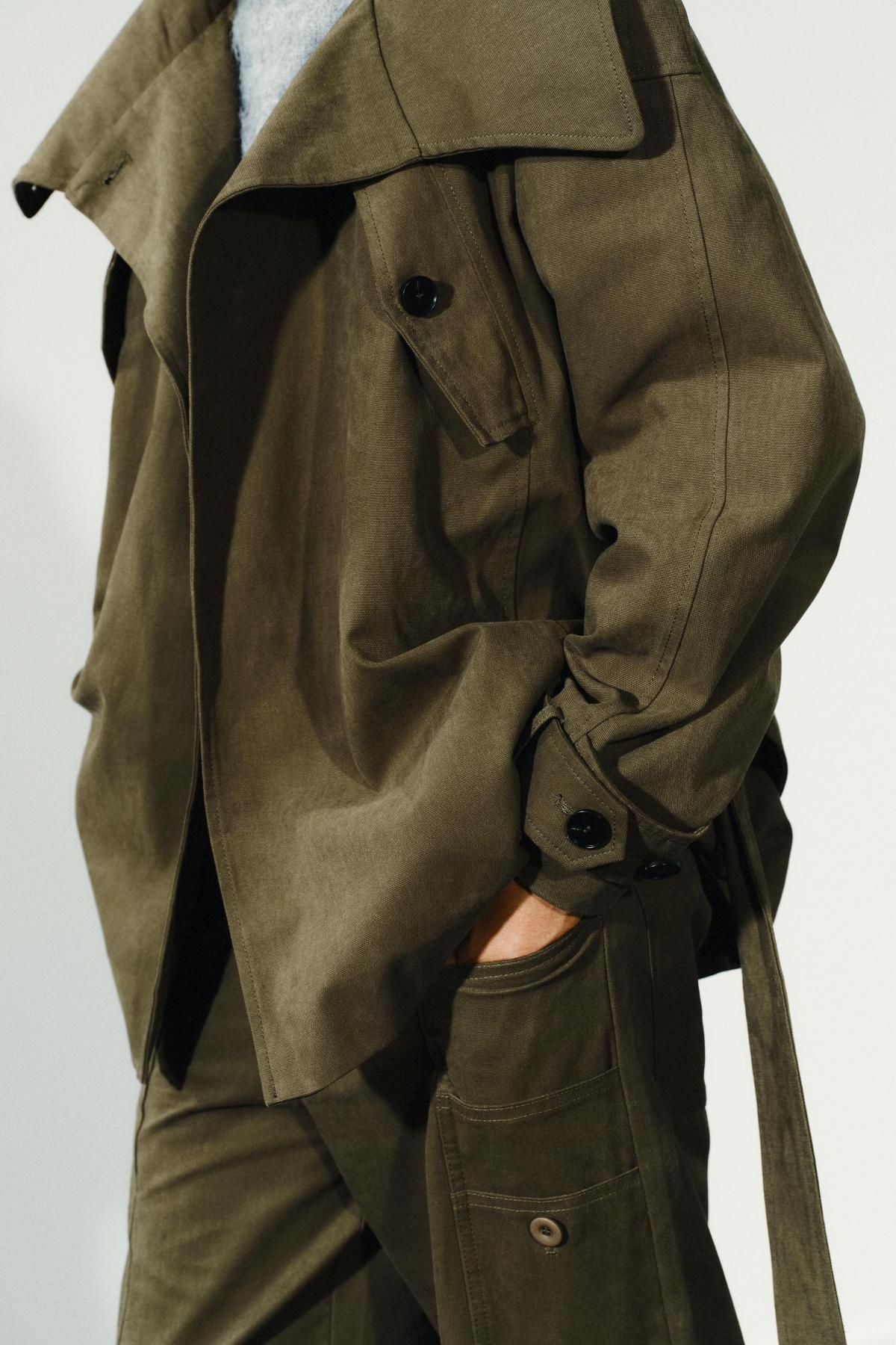 자라 테크니컬 하이넥 벨티드 코튼 트렌치코트 8490/745 DARK KHAKI - 상세 이미지 5