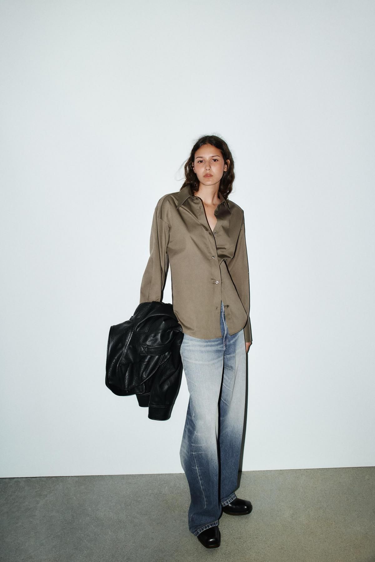 자라 미니멀 테크니컬 슬림핏 헴 셔츠 9002/250 TAUPE GREY - 상세 이미지 5