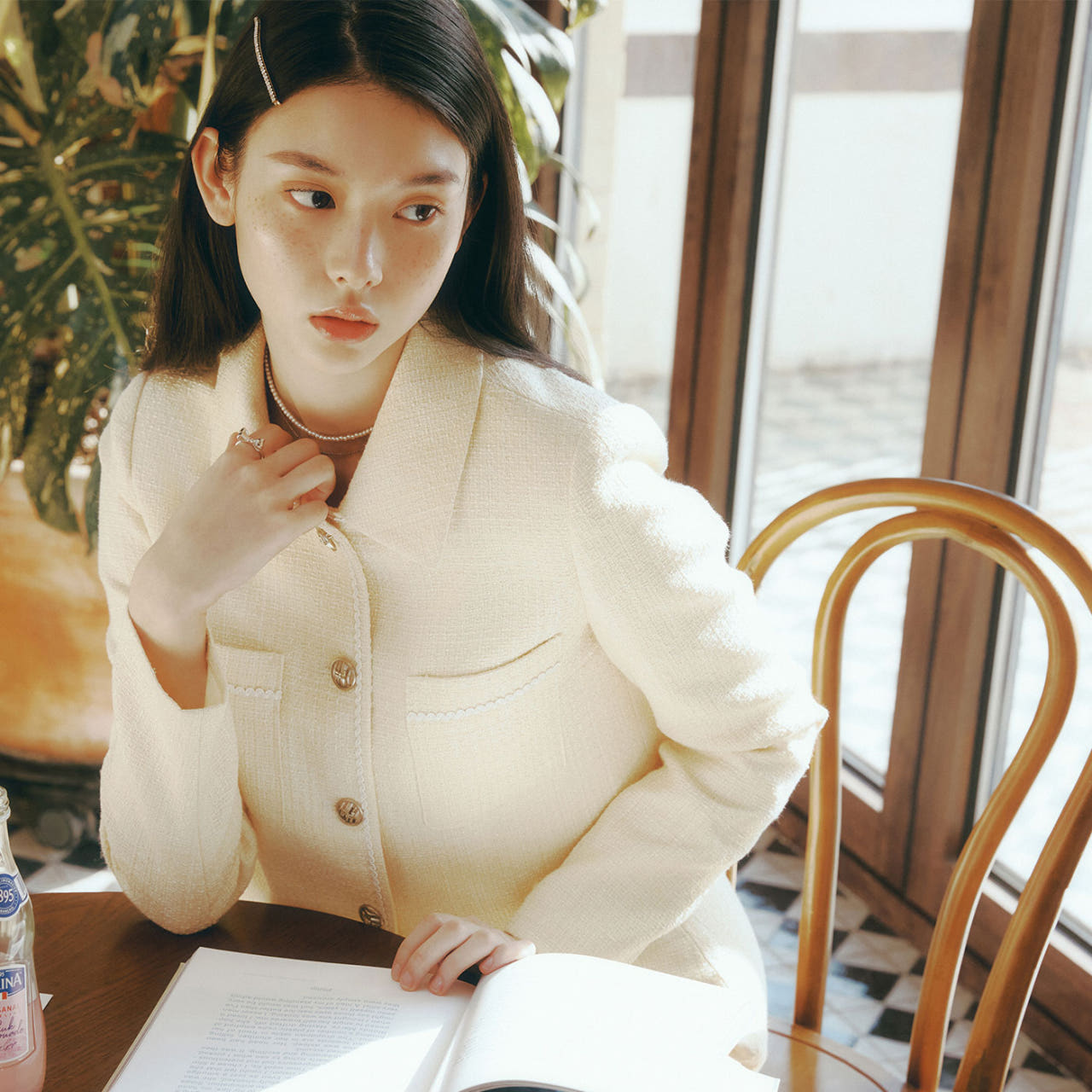 로엠 카라 트위드 자켓  RMJKF23S51 - 상품 이미지