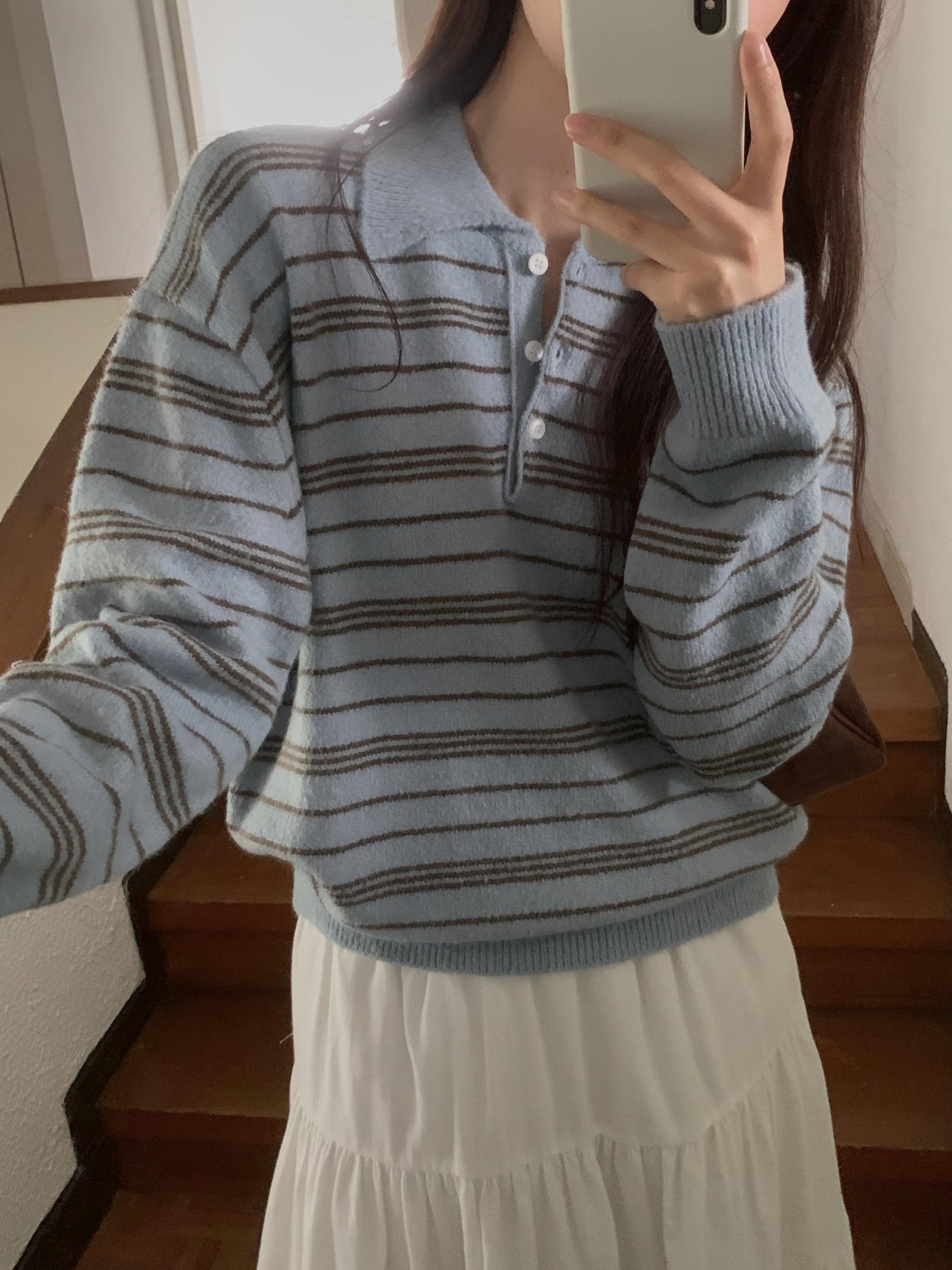 오버무드 가을 겨울 오버핏 단가라 스트라이프 럭비 블루 카라 단추 니트티 3color - 상세 이미지 2