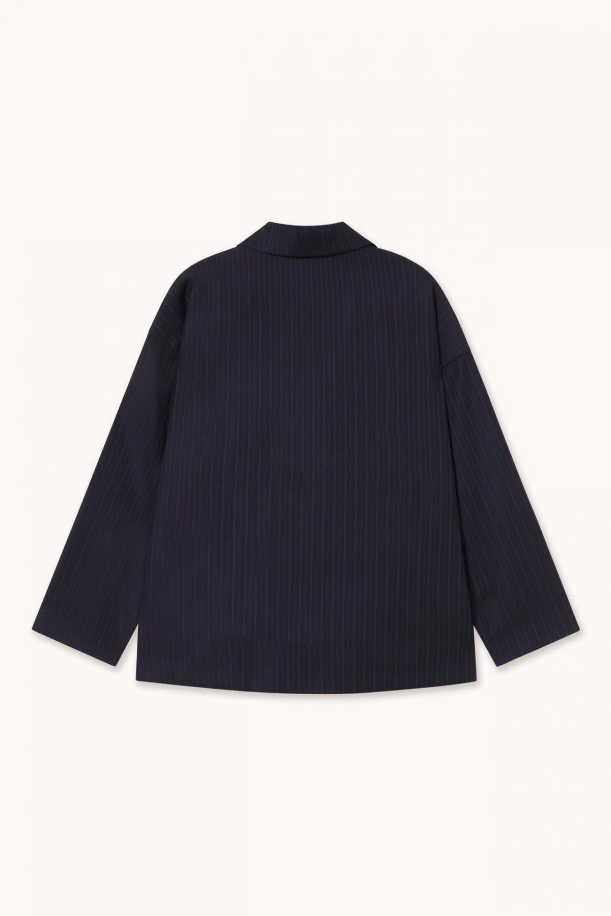 타이니코튼 오버사이즈 더블버튼 네이비 스트라이프 울 블라우스 AW25-743107 ONE COLOR - 상세 이미지 2