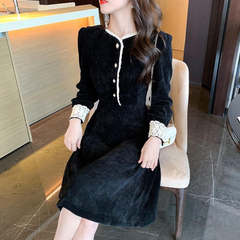 가을 여성 슬림핏 코듀로이 롱원피스 라운드넥 긴팔 캐주얼 스타일 A라인 디자인 데일리룩으로 적합한 미디 길이 드레스 - 상세 이미지 4