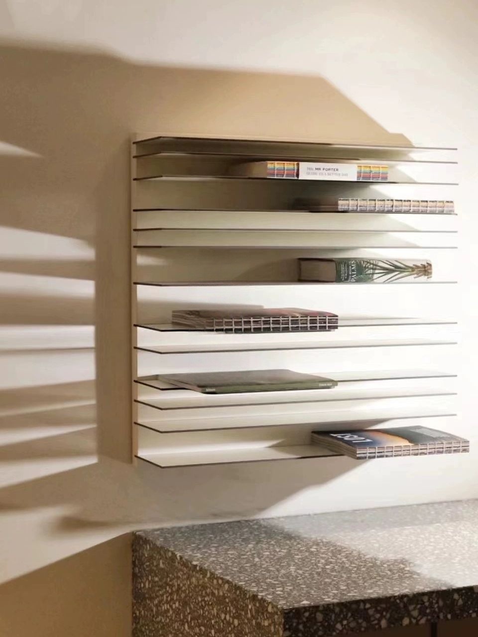 인테리어 벽선반 책장 페이퍼백 월 선반 시스템 화이트 120x60cm 28kg