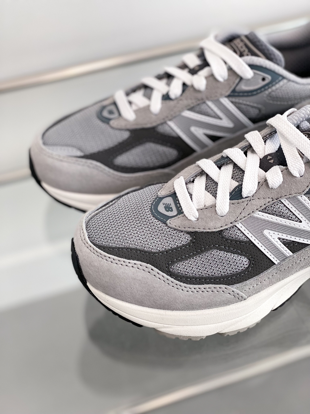 뉴발란스 990 V6 GS 퓨어셀 그레이 GC990GL6 - 상세 이미지 4