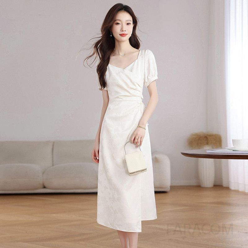 여름 플라워 스퀘어넥 퍼프 슬리브 롱 원피스 여성 기질 허리 강조 스타일리시한 비치 바캉스룩 데일리 드레스 - 상세 이미지 4