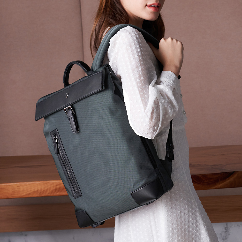 리베 남성 데일리 노트북 백팩 여행가방 블랙 카키