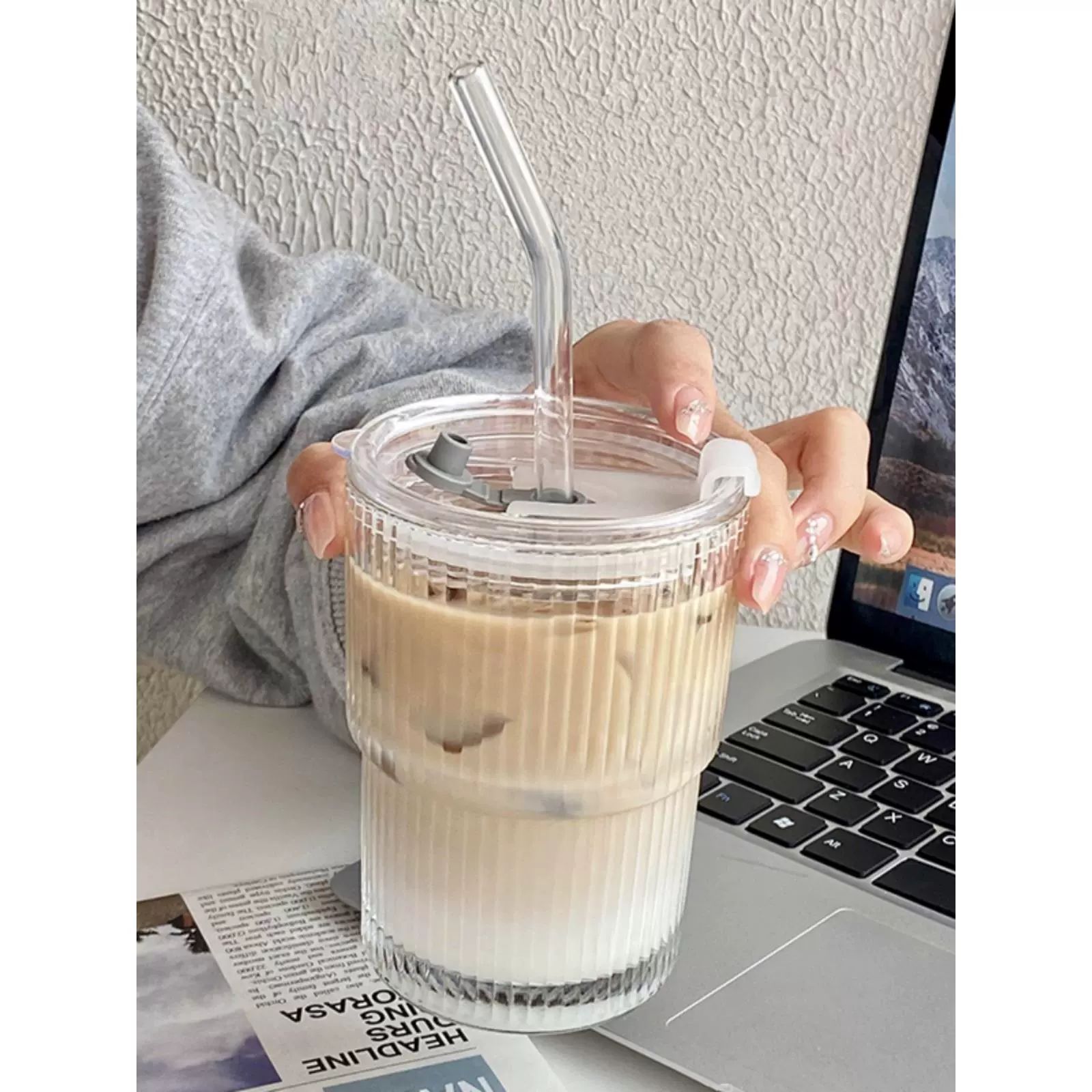 뚜껑이 있고 빨대 스트라이프 유리 아이스 커피 컵 투명 줄무늬 단일컵 450ml - 상세 이미지 4